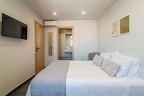 Navitas House Athens