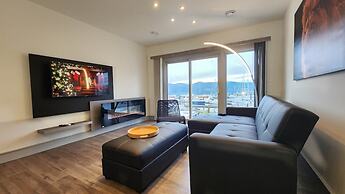 GLOBALSTAY. Paradise Marina Place