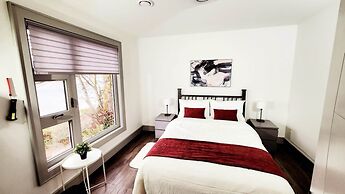 GLOBALSTAY. Paradise Marina Place