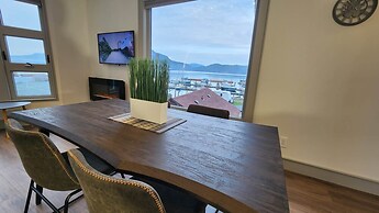 GLOBALSTAY. Paradise Marina Place