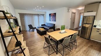 GLOBALSTAY. Paradise Marina Place