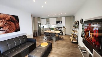 GLOBALSTAY. Paradise Marina Place