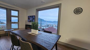 GLOBALSTAY. Paradise Marina Place