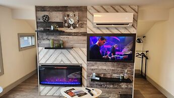 GLOBALSTAY. Paradise Marina Place