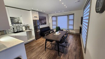 GLOBALSTAY. Paradise Marina Place