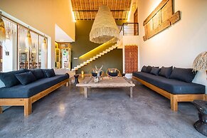 New!ubud Hideaway 6BR Villa w/ Ricefield View
