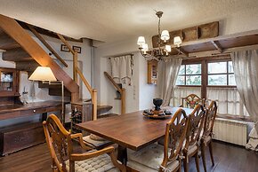 Arachova Wooden Chalet