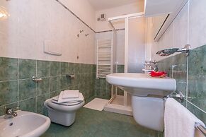 Village Apartments - Porto Letizia