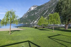 Village Apartments - Porto Letizia