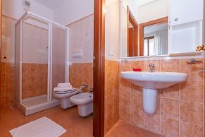Village Apartments - Porto Letizia