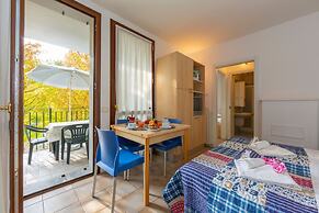 Village Apartments - Porto Letizia