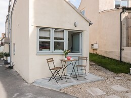 Thomas Cottage