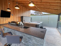 Fron Haul - Robin Goch