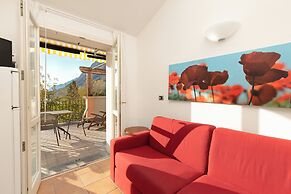 Villa Apartments - Porto Letizia