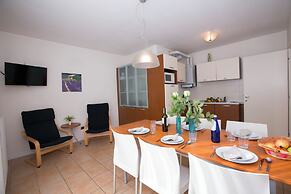 Villa Apartments - Porto Letizia
