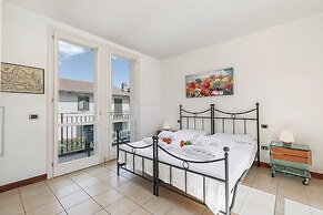 Villa Apartments - Porto Letizia