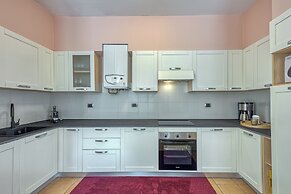 Villa Apartments - Porto Letizia