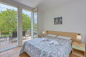 Villa Apartments - Porto Letizia
