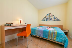 Villa Apartments - Porto Letizia