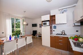 Villa Apartments - Porto Letizia