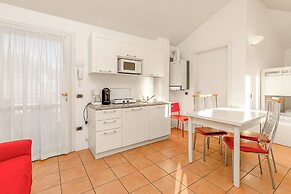 Villa Apartments - Porto Letizia