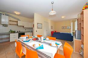 Villa Apartments - Porto Letizia