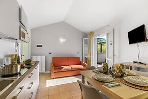 Villa Apartments - Porto Letizia
