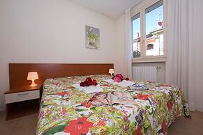 Villa Apartments - Porto Letizia