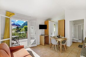 Villa Apartments - Porto Letizia