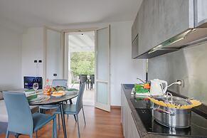 Villa Apartments - Porto Letizia