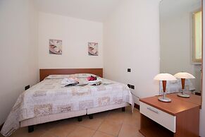Villa Apartments - Porto Letizia