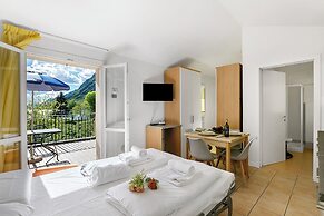 Villa Apartments - Porto Letizia