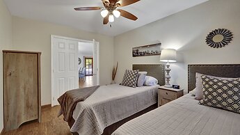 Amenities Galore! Outdoor Living & Lots of Games