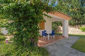 Bouganvillage Bilo With Shared Pool