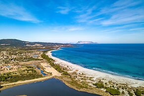Bouganvillage Bilo With Shared Pool