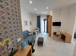 MISTRAL LUXURY SUITES