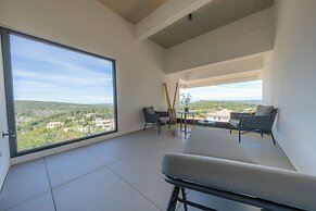 SUITE 28