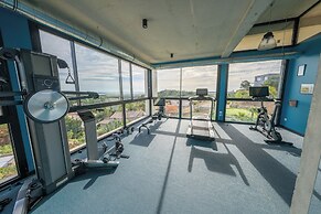 SUITE 28