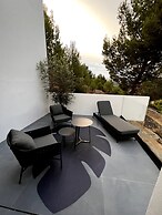 SUITE 28