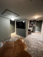 SUITE 28