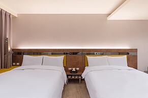 CHECK inn Taichung Qinghai