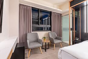 CHECK inn Taichung Qinghai