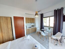 Finikas Suites & Apartments Airport