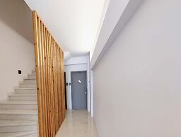 Finikas Suites & Apartments Airport