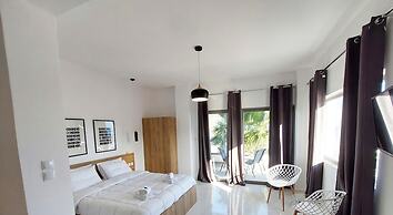 Finikas Suites & Apartments Airport