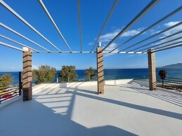 Finikas Suites & Apartments Airport