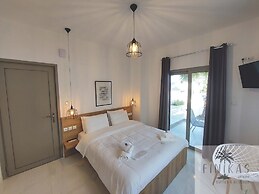 Finikas Suites & Apartments Airport