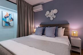 Phaedrus Living Downtown Flat Acropolis