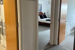 2 Bedroom Near Ocean Village Marina Port Apartment