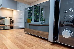Stunning 2-bed Apartment in Purley - Croydon Gem